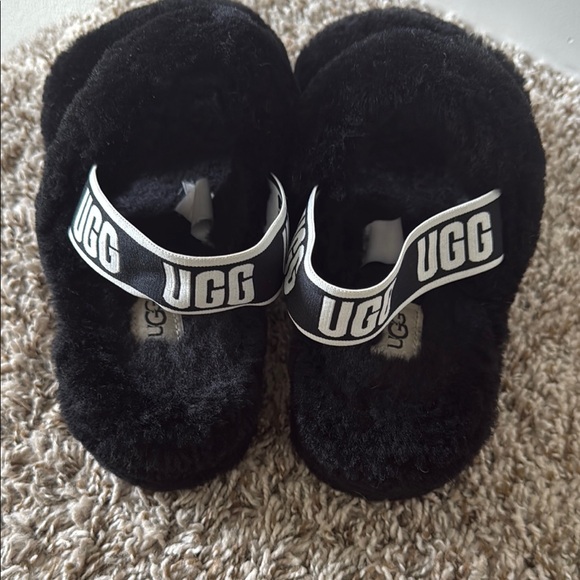 UGG Oh Yea Slide Black Fluffy Sandals with Logo Strap - Picture 1 of 6